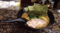 「ラーメン 500円 かため こいめ」@せい家 梅ヶ丘店の写真
