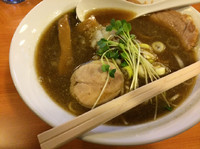 「醤油ラーメン」@濃厚鶏白湯 麺屋雷神の写真
