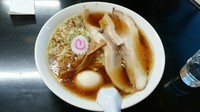 「醤油かけらーめん大盛チャーシュー2本半熟玉子」@食堂 はせ川の写真