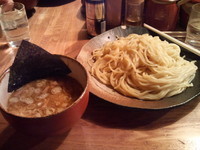 「つけ麺+大盛り」@つけ麺屋 やすべえ 渋谷店の写真