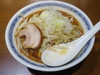 「めんめんしょうゆラーメン（650円）＋大盛り（100円）」@めんめんの写真