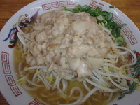 「中華そば(600円)もやし(40円)背脂増し」@中華そば スエヒロ 南岩国店の写真