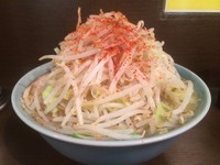 「小ラーメン（ﾔｻｲﾏｼﾏｼ ﾄｳｶﾞﾗｼ）」@ラーメン二郎 JR西口蒲田店の写真