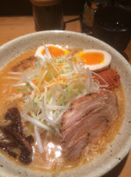 「辛バリ味噌ラーメン味玉1050円」@つじ田 味噌の章の写真