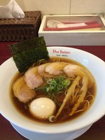 「具だくさんの醤油 1000円」@黄金の塩らぁ麺 due Italian 市ヶ谷店の写真
