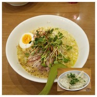 「【木・土限定】鶏白湯SOBA＋いろいろ」@麺屋 Hulu-luの写真