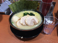 「塩豚骨SP 大盛り」@鎌倉家の写真