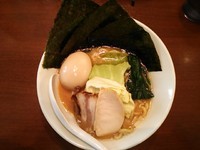 「横浜醤油豚骨【限定】」@New old style ゆいが 三郷店の写真