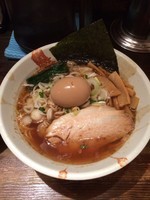 「煮干しラーメン 味玉  900円」@麺屋 國の写真