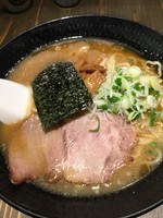 「ヨシベーラーメン　醤油」@ラーメン ヨシベー 西葛西店の写真