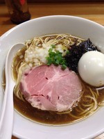 「煮干そば黒＋味玉＋和え玉」@煮干中華ソバ イチカワの写真