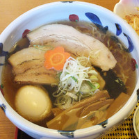 「こだわりセット（ラーメン、TKG、小鉢、お新香）　750円」@すいせんの写真