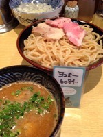 「「限定」海老つけ麺 ラード甘海老　焼きチーズご飯付き」@くり山の写真