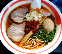 「旨辛+味玉(900円）」@自家製麺SHINの写真