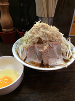 「ラーメン 680円 生玉子 50円」@らーめん大 三鷹店の写真