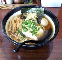 「軍鶏生姜醤油らぁめん　@750円」@カミナリの写真