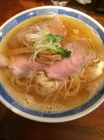 「塩煮干しそば750円、味玉中華そば850円」@中華そば しば田の写真