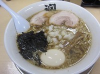 「中華そば（６８０円）＋味玉」@王道!! 背脂煮干中華そば 潤の写真