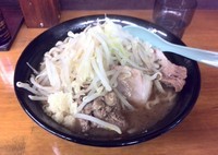 「小ラーメン（野菜少なめ・にんにく）」@豚五里羅Ⅱの写真