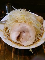 「味噌ラーメン880円、大盛無料、味玉百円、野菜無料」@つけめん らーめん 荒海の写真
