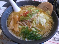 「【限定】みそトンコツラーメン　（大盛り）」@俺らラーメン ちょもらんまの写真