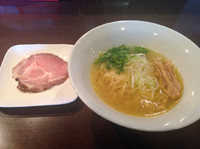 「珠玉そば+感謝玉」@麺や 虎徹の写真