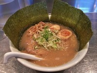 「魚介とんこつ \800＋卵かけご飯 \200」@さんじの写真