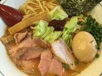 「蟹×鶏白湯 特製濃厚らーめん（中盛）」@雨ニモマケズの写真