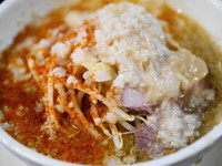 「ラーメン 辛目＋脂マシマシ＋唐辛子マシマシ サービス豚1枚」@麺や 希 御徒町店の写真