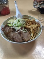 「ねぎチャーシュー麺特盛メンマトッピング￥１０９０」@手打ラーメン 長八の写真