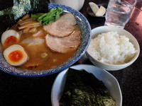 「特製中華そば　海苔　小ライス（９３０円＋６０円＋１１０円）」@縁者の写真