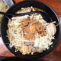 「まぜそば小（全マシ）」@製麺所 豚とこむぎの写真