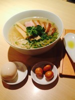 「鴨そば¥900＋煮玉子（サービス）＋燻製うずら（サービス！)」@支那そば まるこうの写真