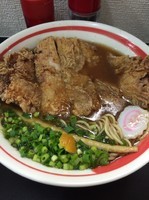 「揚げチキンラーメン900円＋ライス」@自家製麺SHINの写真