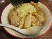 「限定　ペニー中華ソバ　うるめＶｅｒライト（７５０円）」@麺 酒 やまのの写真