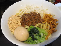 「汁なし坦々麺　850円」@自家製麺ほうきぼし 神田店の写真