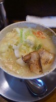 「塩だれジンジャーらー麺　700円　大盛り無料」@らー麺屋台 骨のzuiの写真