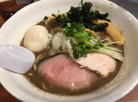 「【限定】イカ煮干し濃厚らーめん、イカ茶飯つき950円」@らーめん・つけめん 八角の写真