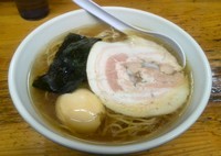 「正油あっさり 700円+味玉 100円」@元祖一条流がんこ 十一代目の写真