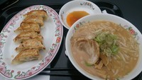 「王将ラーメン＋餃子（800円くらい）」@餃子の王将 グランツリー武蔵小杉店の写真