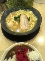 「豚骨醤油　680円」@横浜家系 道玄家 蒲田東店の写真