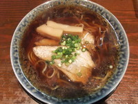 「熟成醬油ラーメン（680円）」@古式ラーメン 鶴亀の写真