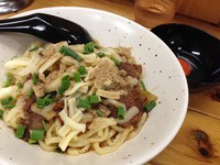 「勝タンまぜそば＋生卵」@麺屋 玲の写真