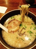 「醤油豚骨らーめん¥720」@でびっと 東静岡店の写真