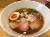 「軍鶏と鰹の年越し中華そば」@ふく流らーめん 轍 本町本店の写真