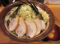 「限定　ブラッククリスマス（８００円）＋麺マシ＋豚マシ」@豚星。の写真