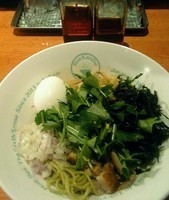 「味玉グリーンまぜそば(並盛)」@麺屋 六感堂 Rock'anDoの写真