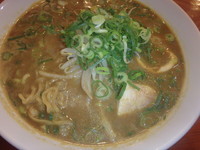 「シーフードカレーラーメン(750円)、ご飯(小)(100円)」@ミスターPuppyの写真