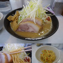 ネギ味噌ラーメン+半チャーハン(¥600+150)