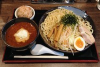 「三浦トマトチーズつけ麺 950円＋バクダン 200円」@絆心 - Key Sceneの写真